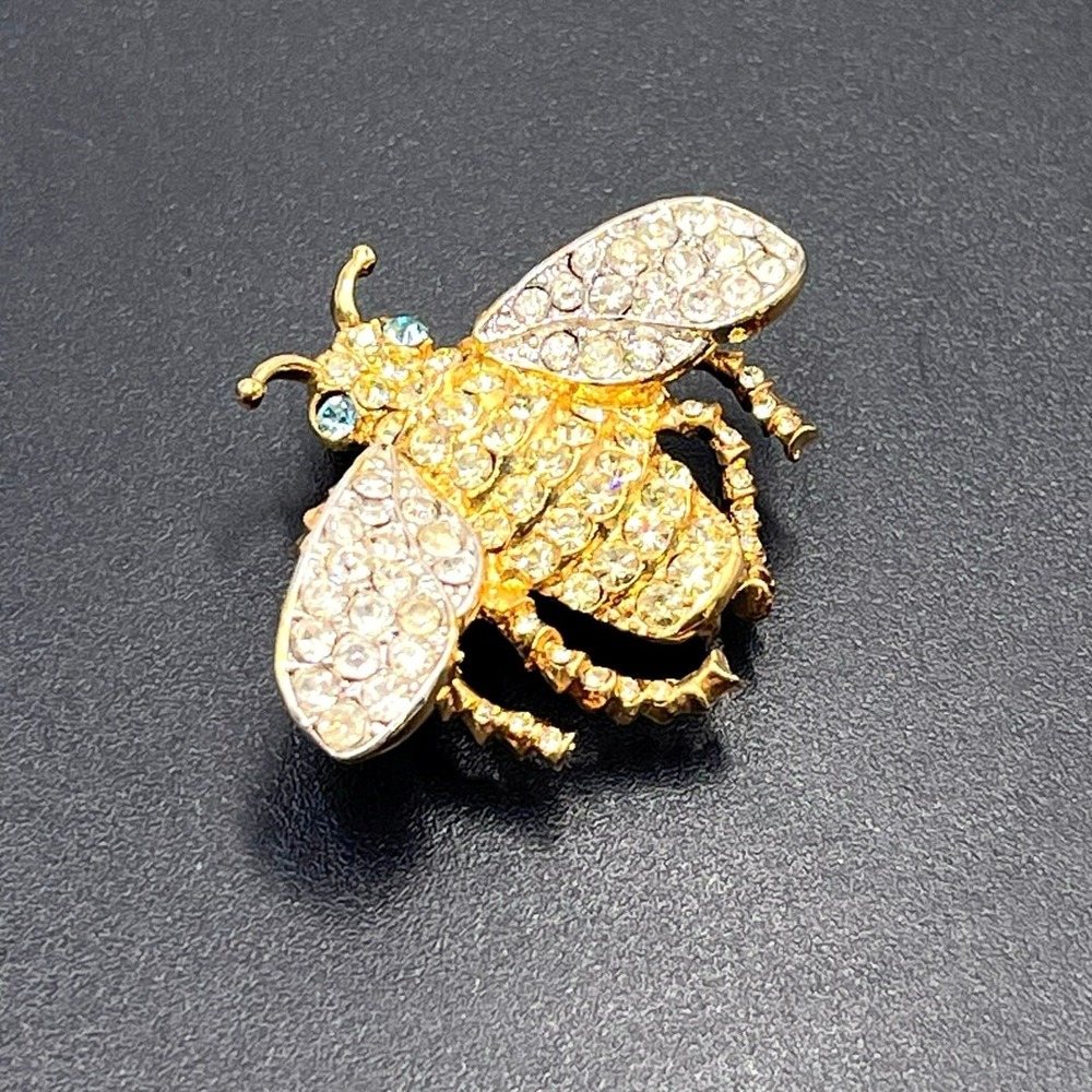 Kenneth Jay Lane KJL Signed Gold Tone Rhinestone Queen‎ Bee Blue Eyes Brooch Pin